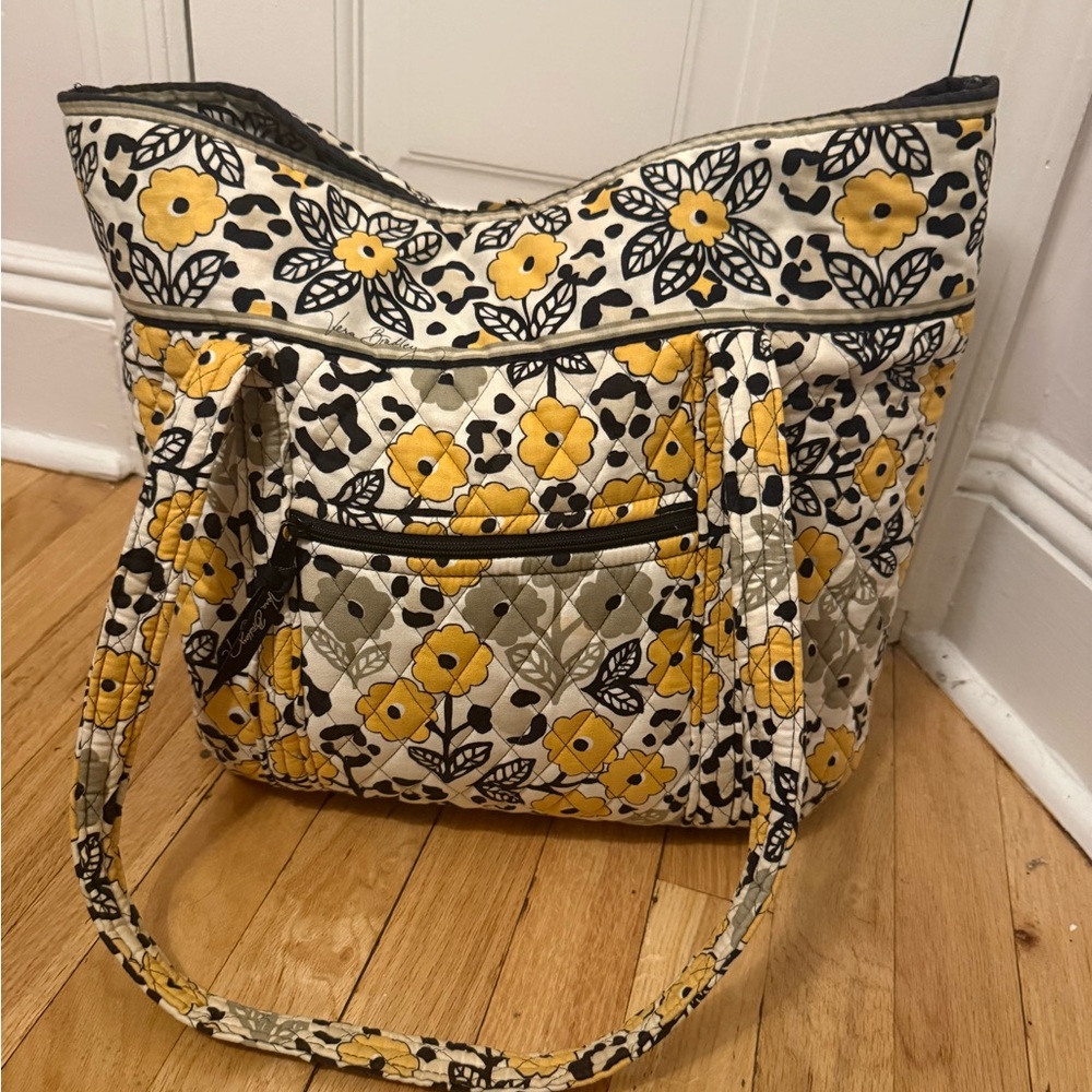 Vera Bradley Go Wild Tote - Picture 3 of 4